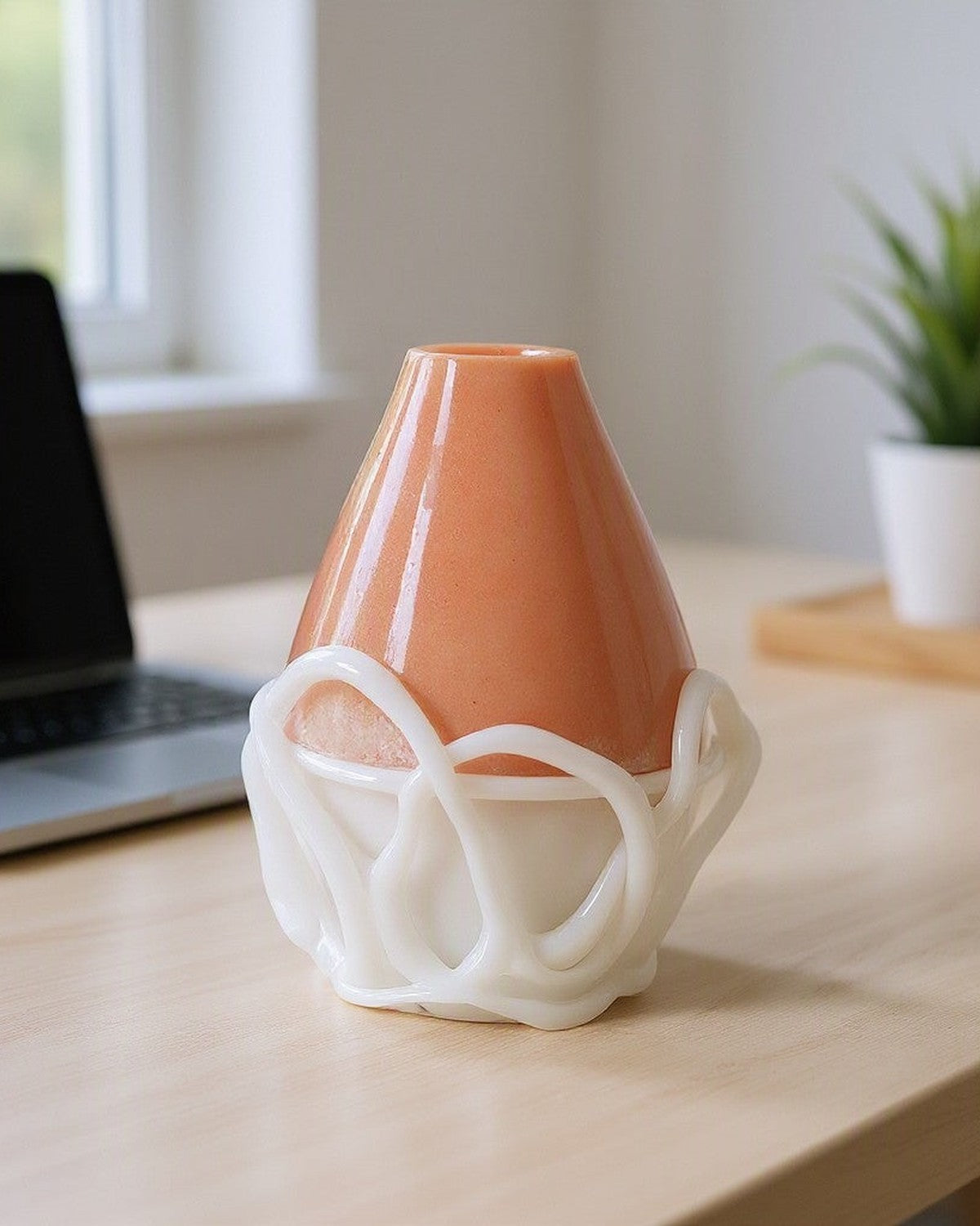 white-veined-glass-vase FB-E25074B office_desk