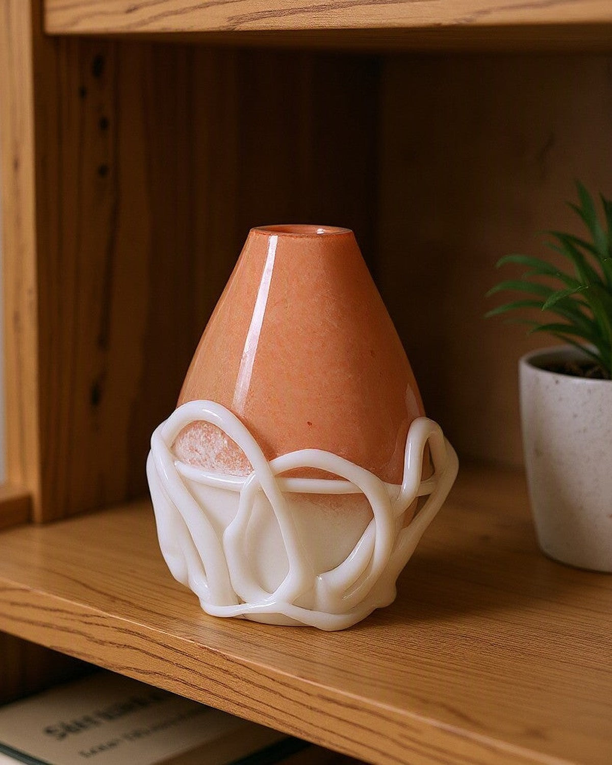 white-veined-glass-vase FB-E25074B shelf