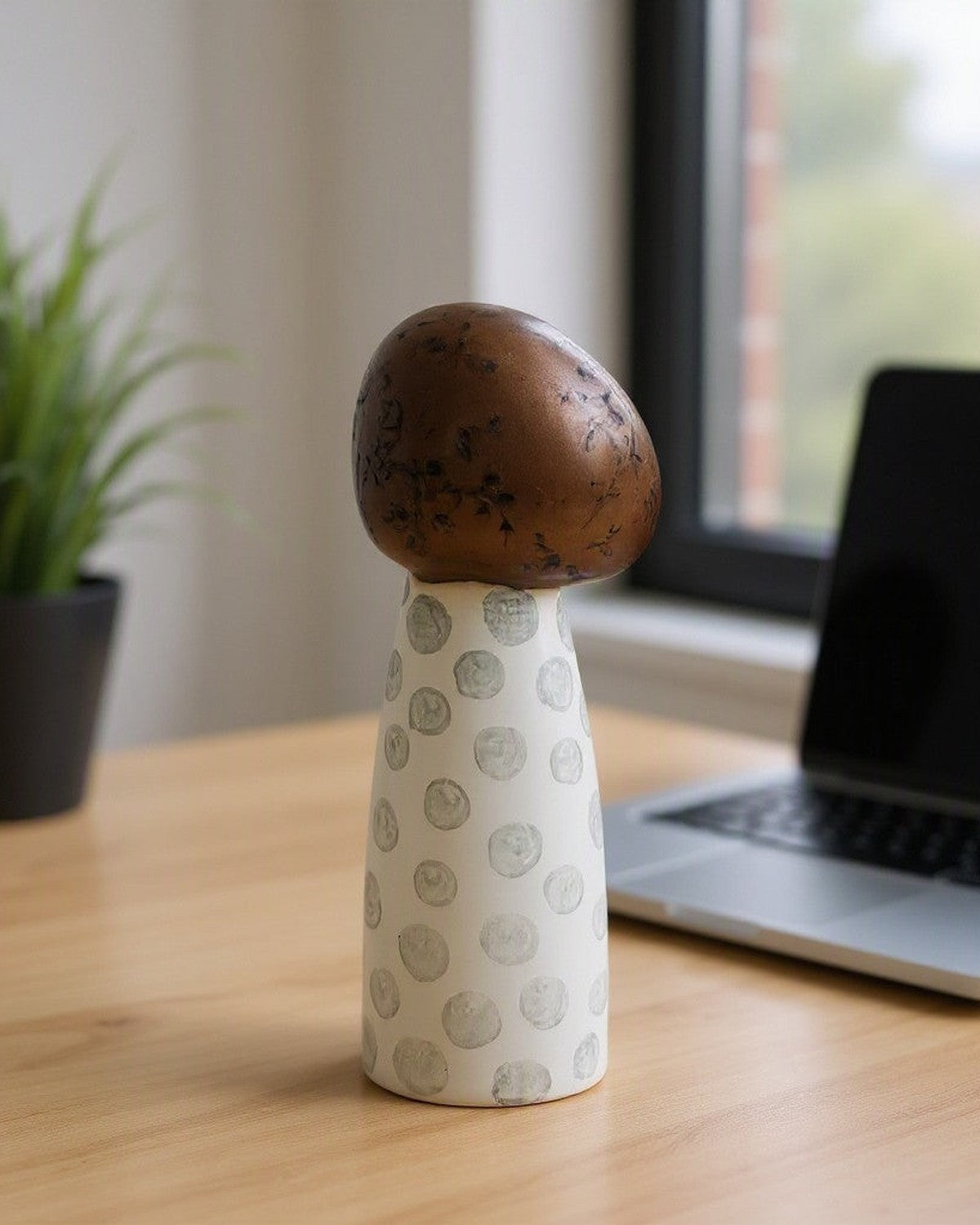 mushroom-hammer-ceramic-sculpture FD-D25097C office_desk